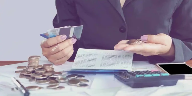 How to Manage Corporate Credit Card Expenses Efficiently